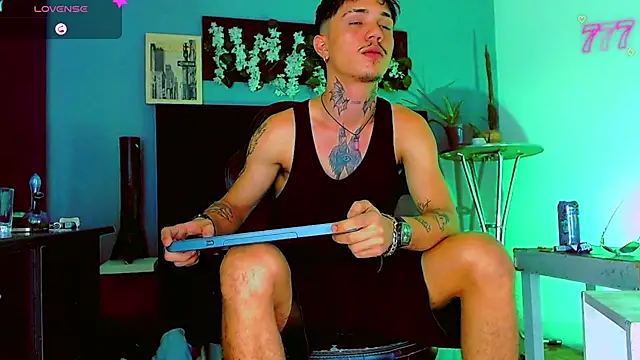 HannibalLester's Live XXX Chat
