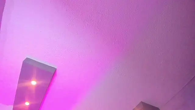 Czat XXX na żywo – Miiarouse__