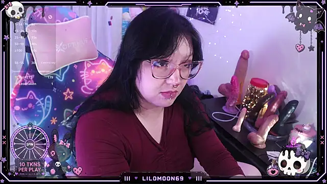 LiloMoon69: онлайн-секс-чат