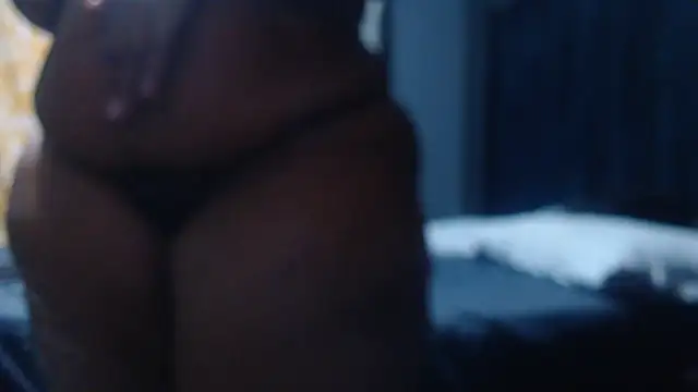 SEXYHUGEASS21's Live XXX Chat
