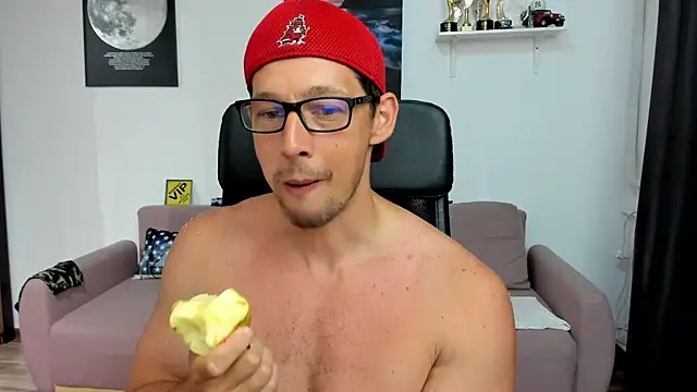 BrutusK08 Chat XXX in diretta