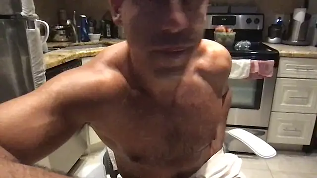 BigGuyMuscle Live XXX Chat