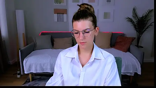 AnnaThorne Chat XXX in diretta