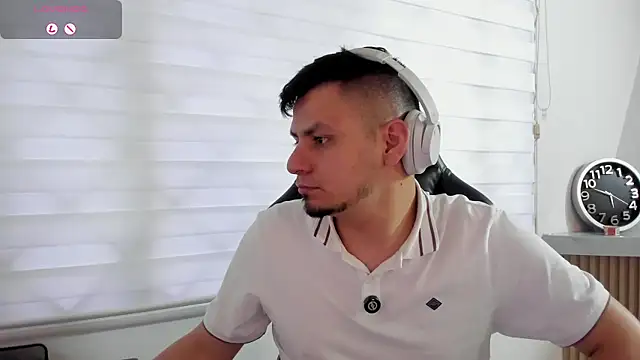 Chat +18 de Rick_Adams ao vivo