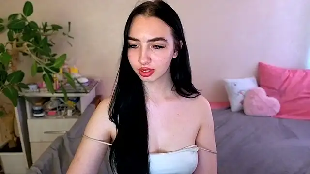 WildKittenX_'s Live XXX Chat