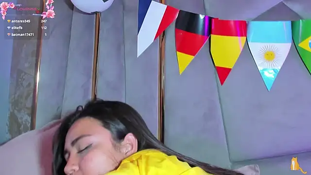 KimDevinne Chat XXX in diretta