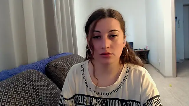 Helen_Adams_ Live XXX Chat