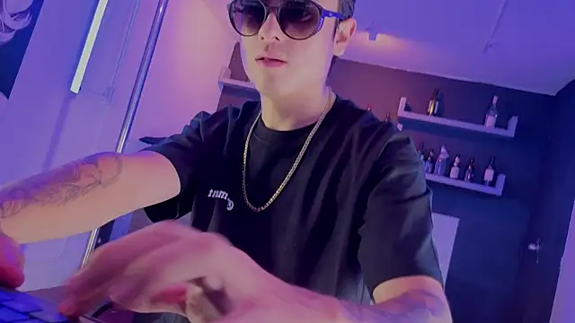 angel_still_ 现场XXX聊天