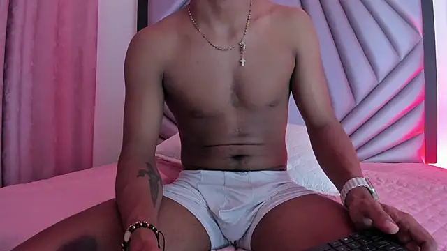 JustinOrtiz_ Chat XXX live