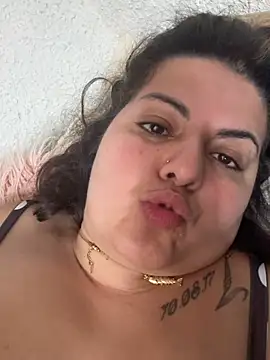 Chat +18 de Velvetshadow_48 ao vivo
