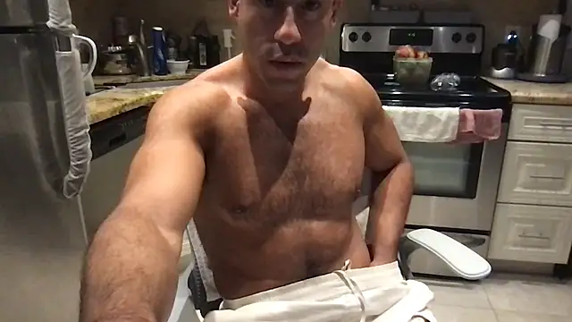 BigGuyMuscle Live XXX Chat