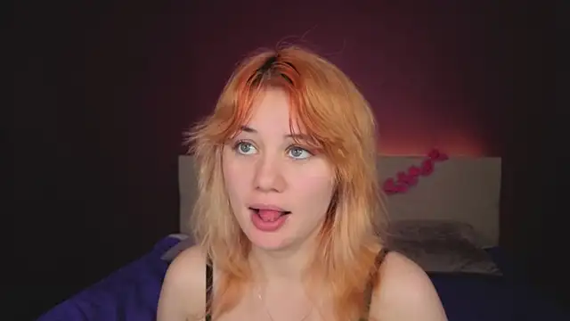 צ'אט XXX בשידור חי של ElizabethRedWings
