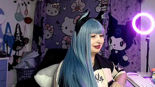 lussyevans24 现场XXX聊天