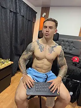 Онлайн чат XXX paulthompson_