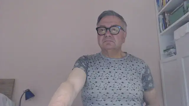 YOU6men Live XXX chat
