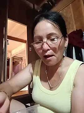 Chat +18 de Cucci07 ao vivo