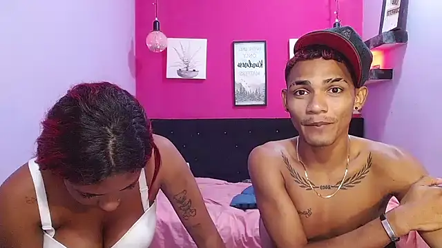 black_twinks 现场XXX聊天