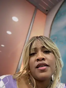 دردشة riri_brunnete الجنسية المباشرة