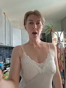 stellahere8n Live XXX chat