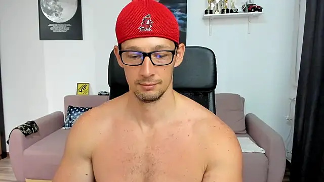 BrutusK08 라이브 XXX 채팅