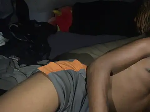 SlimeCrownzOut5 Chat XXX in diretta