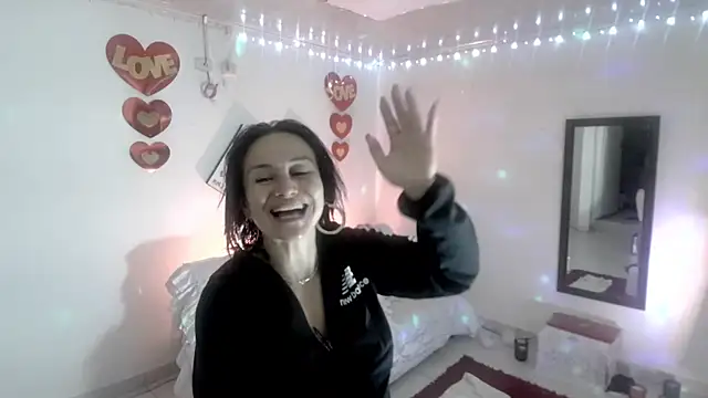 Lola_137 现场XXX聊天