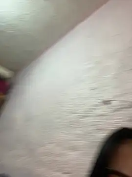 YummyGirl_n Live XXX chat