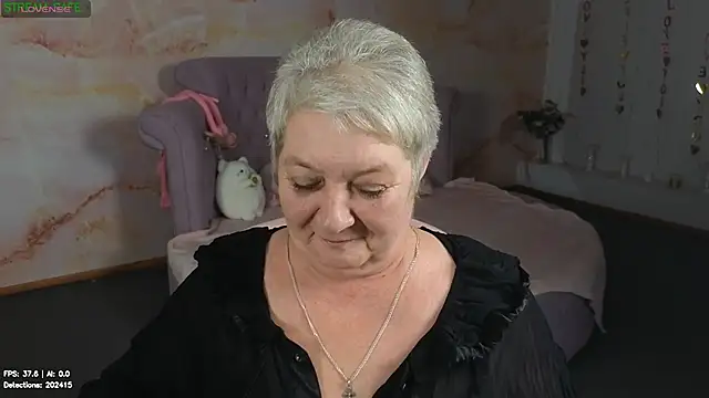 Poppy_Pulse Live XXX Chat