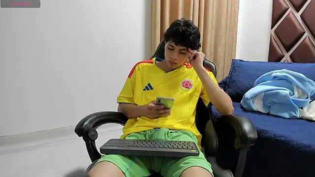 Ithan_Hott – Live XXX-chat