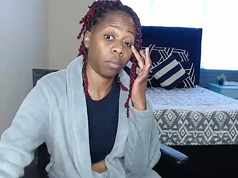 QUEENMANDYY live XXX chat
