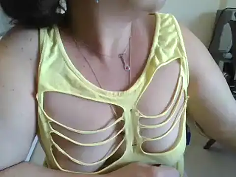 Chat +18 de dayanesexxy ao vivo