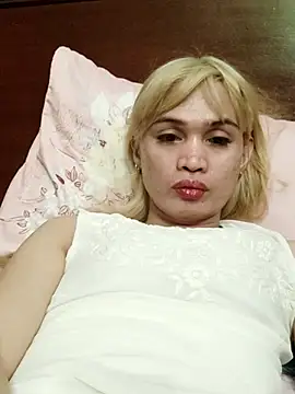 QueenSoreal 现场XXX聊天