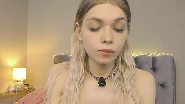 Blondy_Fina's Live XXX Chat