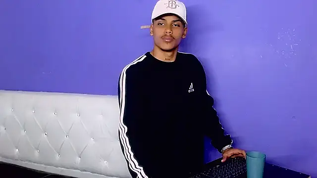 Онлайн чат XXX Angel_foxc13