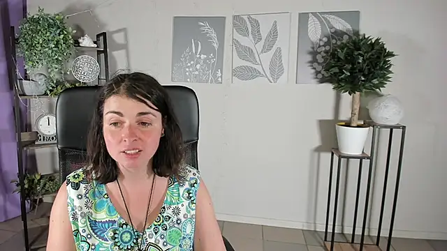 MartaEdams' Live XXX Chat