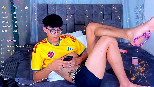 NicolasTorrez's Webcam Show