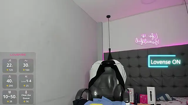 Chat XXX en directo de scarletcherry18