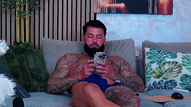 Онлайн чат XXX masterkingofmusclee
