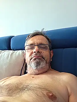 Axer1960 – Naživo XXX chat