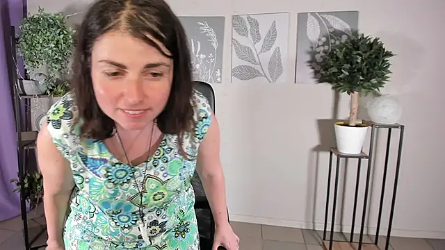 MartaEdams' Live XXX Chat