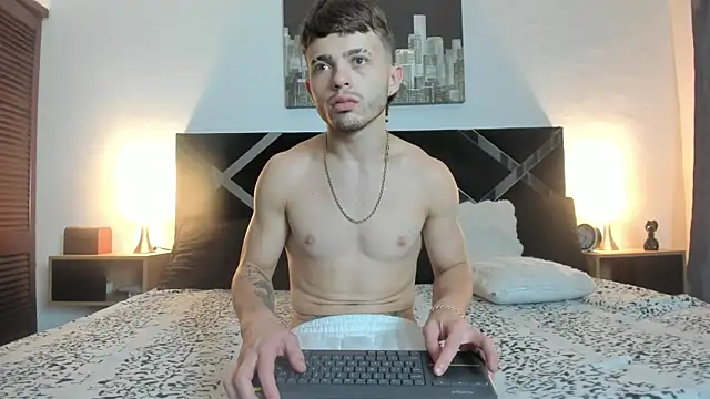 Zeus_damian21 Live XXX-Chat