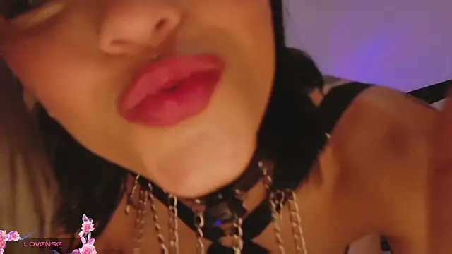 La_Diabla_111_'s Live XXX Chat
