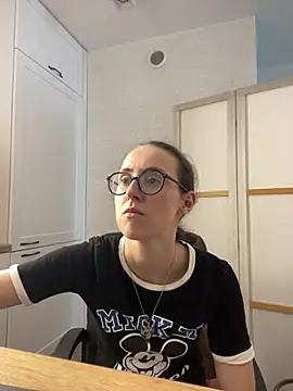 MartiniiSelenna 现场XXX聊天