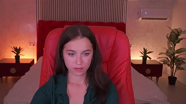OliviaDesire 现场XXX聊天