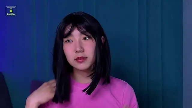 Chat +18 de HeejinWang ao vivo