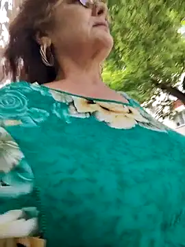 cutewoman67 现场XXX聊天