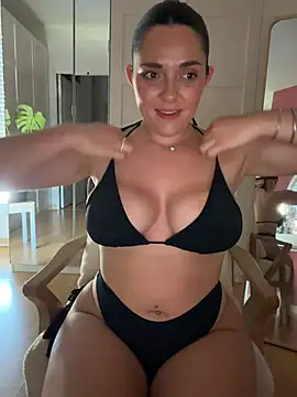 Chloe-ta Adlı Modelin Canlı XXX Sohbeti