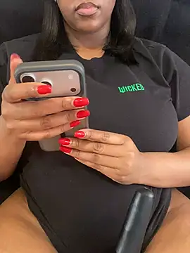 CaramelGoddess1's Live XXX Chat