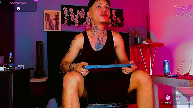 HannibalLester's Live XXX Chat