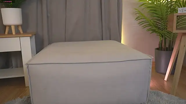 _Spring_Day_n Live XXX chat